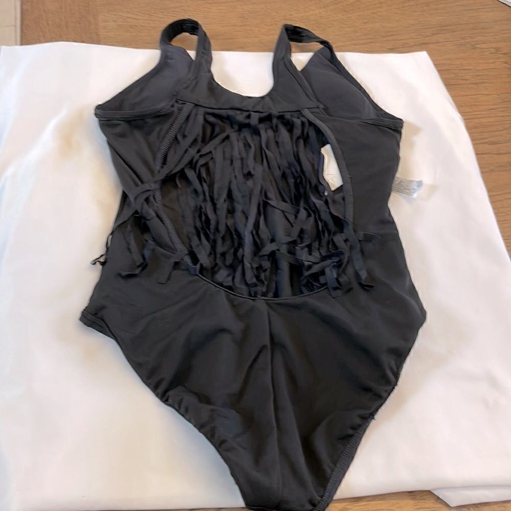 LISA VOGEL BLACK ONE PIECE NO UNDERWIRE BATHING SUIT.  FRINGES ON BACK, …